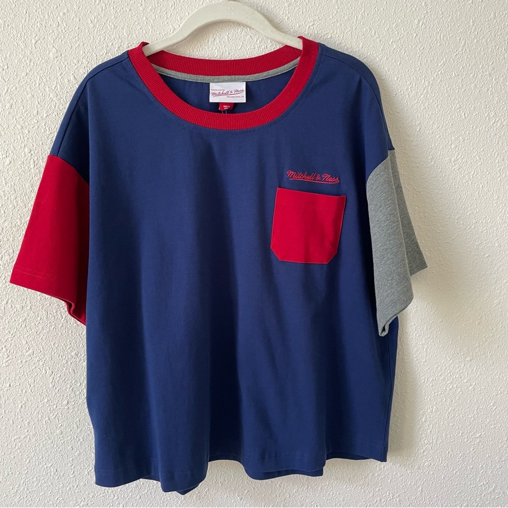 Mitchell & Ness Blocked Crew Tee Shirt Size Large Sporty Retro Embroidered